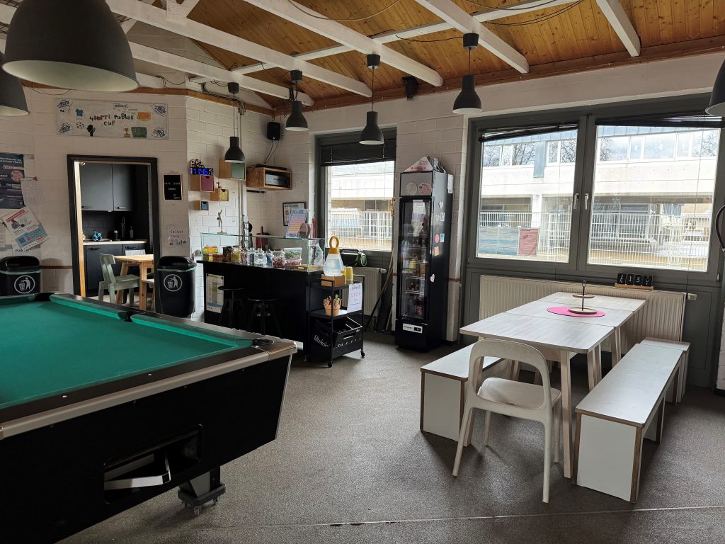 Cafe Leger